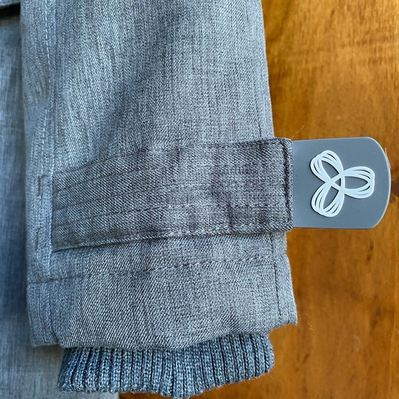 TNA Aritzia Avoriaz Parka XS - Picture 2 of 6